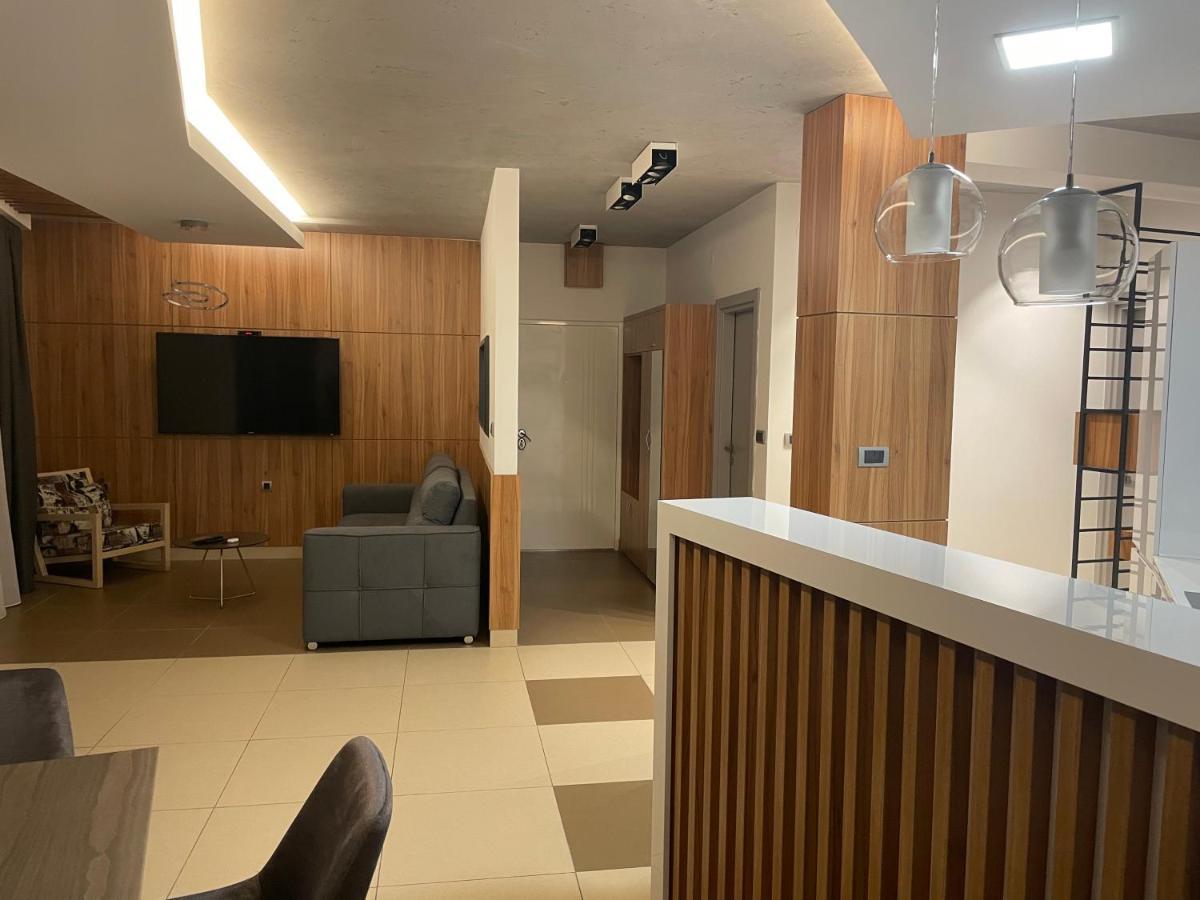 Apartament Leo Lux 1 Nisz Zewnętrze zdjęcie