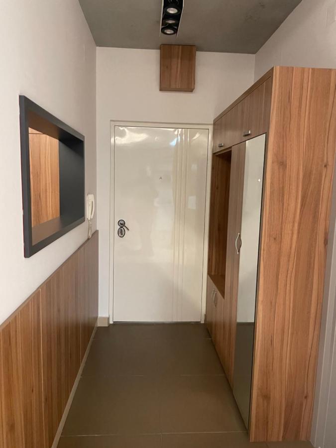 Apartament Leo Lux 1 Nisz Zewnętrze zdjęcie